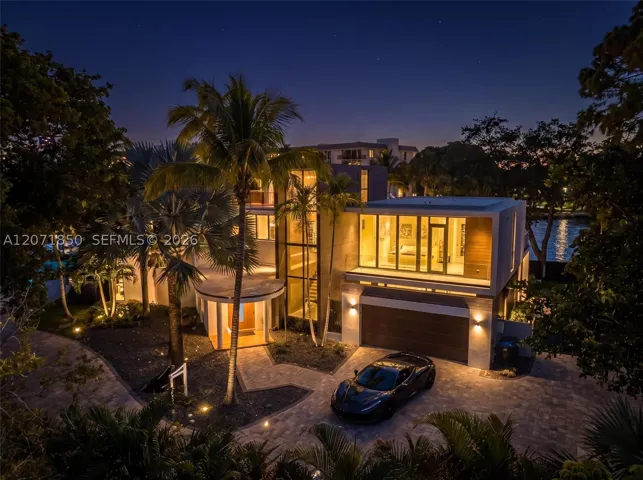 Rebuild design of redeveloped home