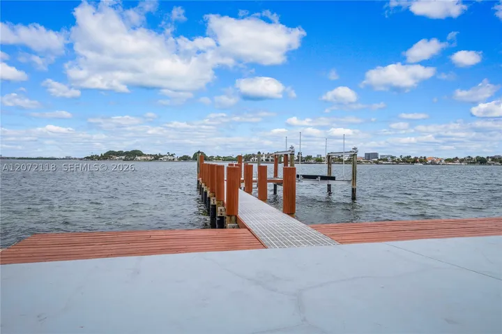 Dock