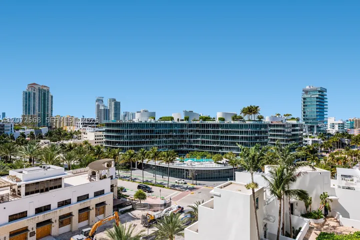 50 S Pointe Dr 905, Miami Beach, Florida 33139