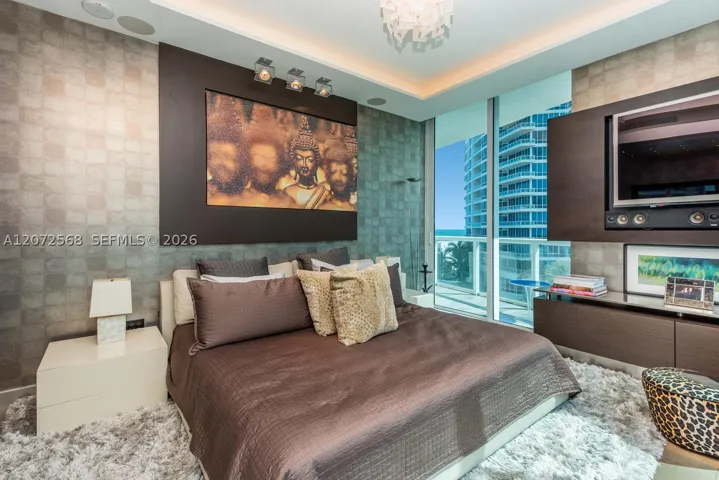 50 S Pointe Dr 905, Miami Beach, Florida 33139