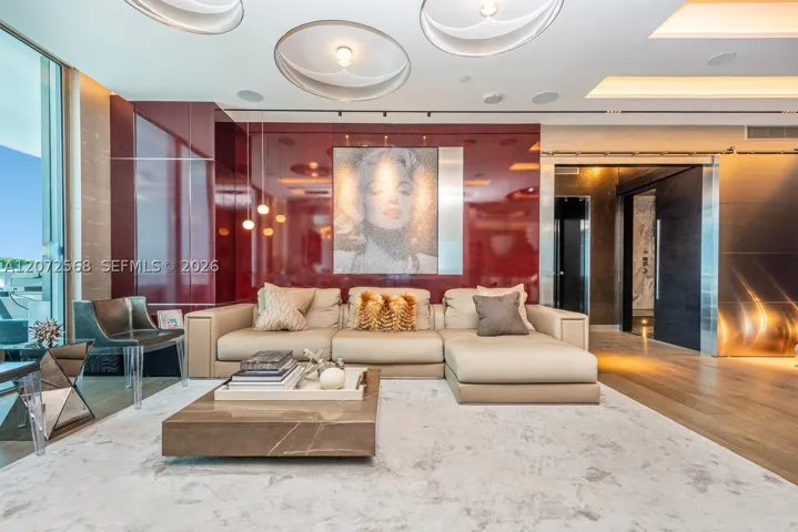 50 S Pointe Dr 905, Miami Beach, Florida 33139