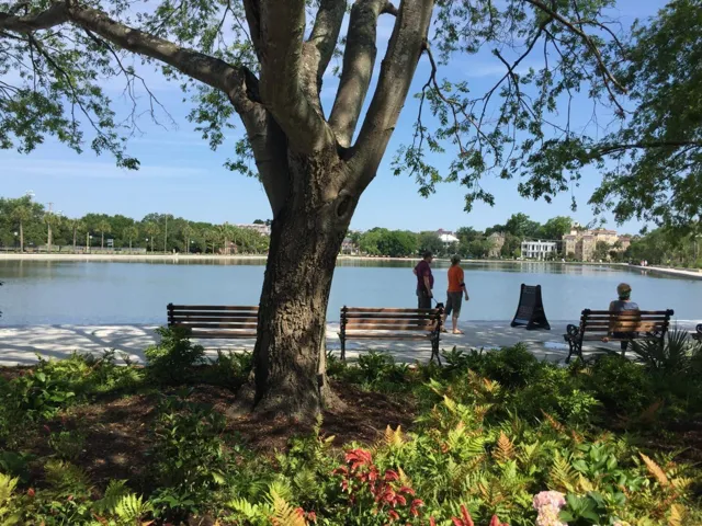 colonial-lake_0525-3