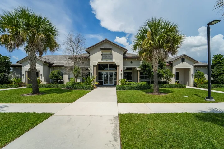 7214 NW Farnsworth Cr PSL-20