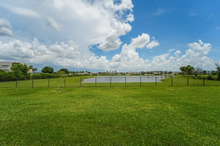 7214 NW Farnsworth Cr PSL-5