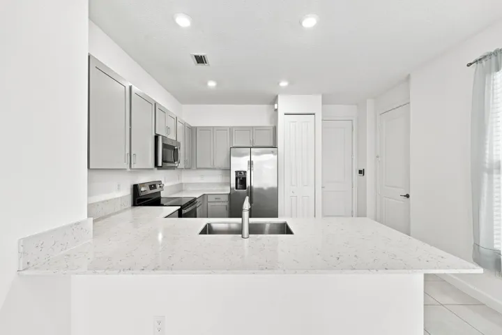 Kitchen Alternate View