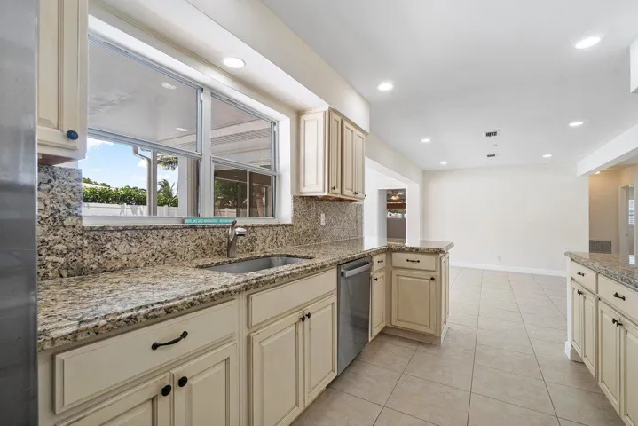 401 NE 24th Street, Boca Raton (16)