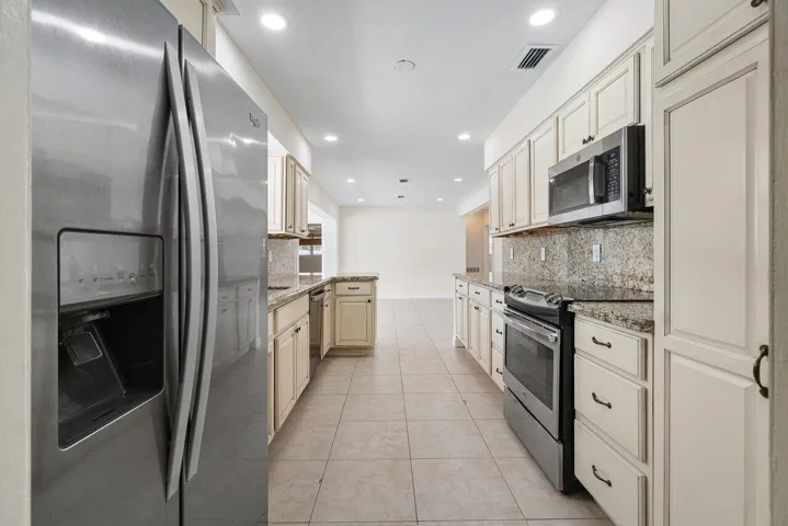 401 NE 24th Street, Boca Raton (13)