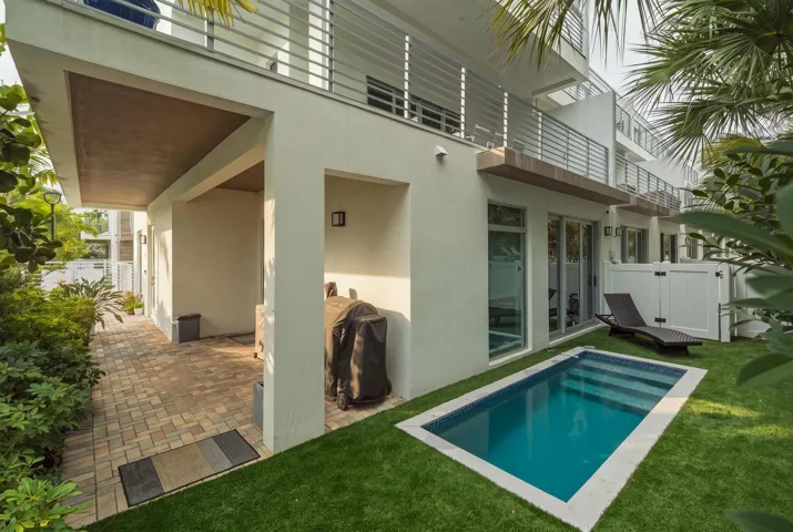 Plunge Pool