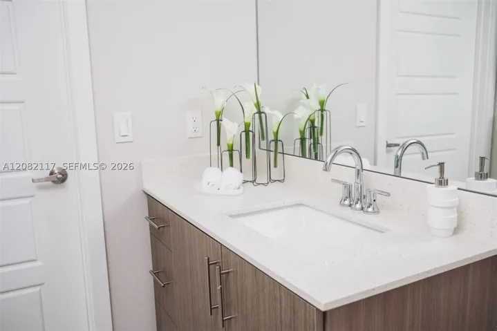 1170 Nw 11th St A-309, Miami, Florida 33136