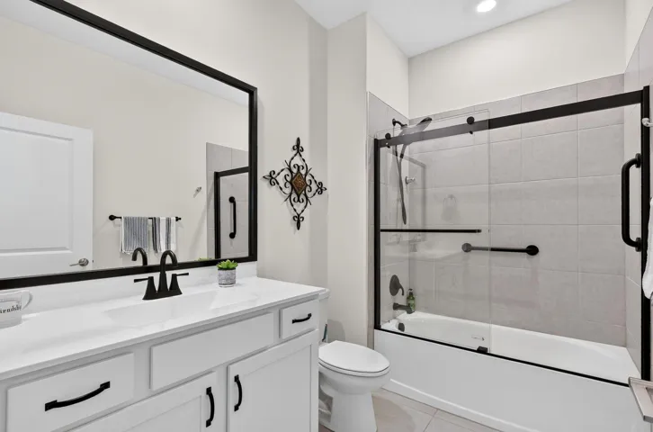 2048 guest bathroom