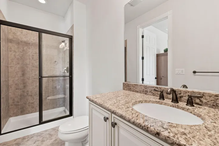 Full Bathroom 2
