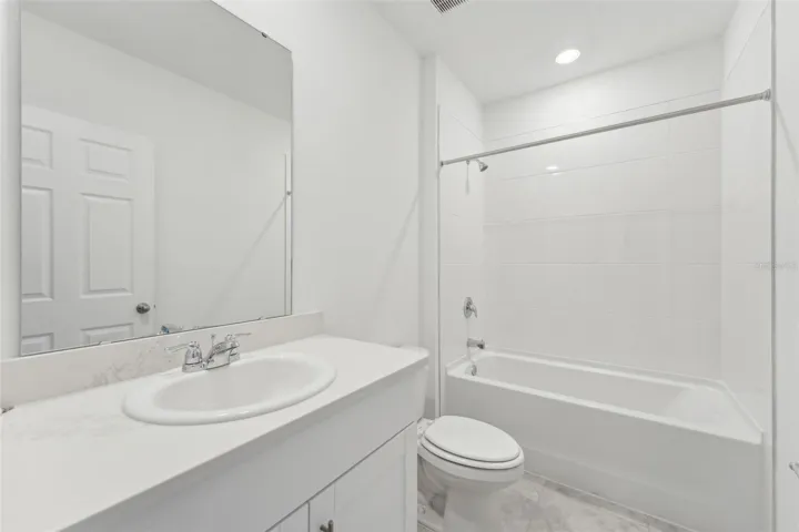 Lily -3824 Giorgio Drive - Bathroom