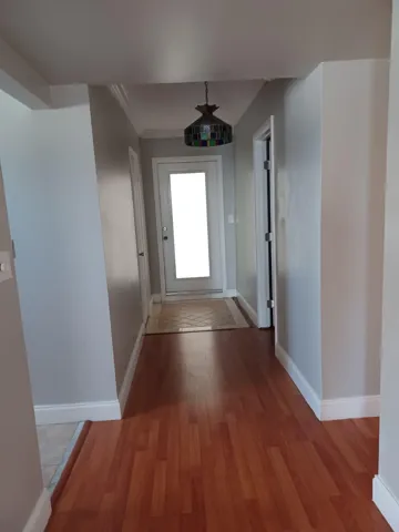 FRONT DOOR FOYER