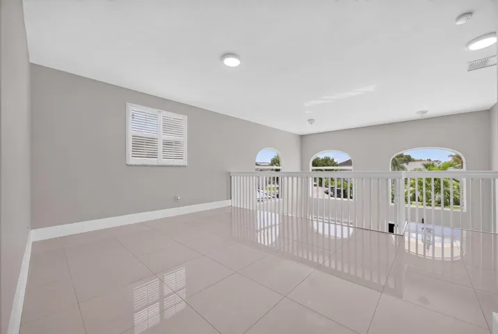 16401 SW 78th Ter Miami, FL, 33193