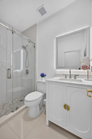 16401 SW 78th Ter Miami, FL, 33193