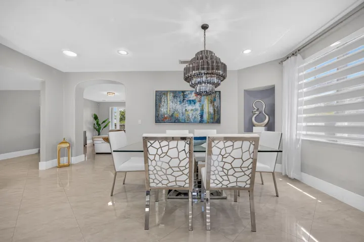 16401 SW 78th Ter Miami, FL, 33193
