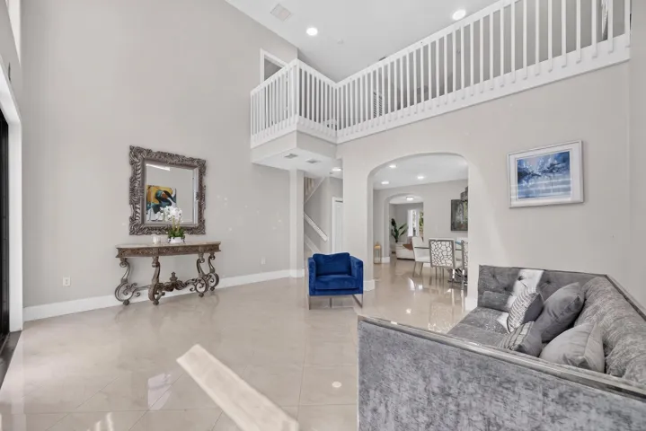 16401 SW 78th Ter Miami, FL, 33193
