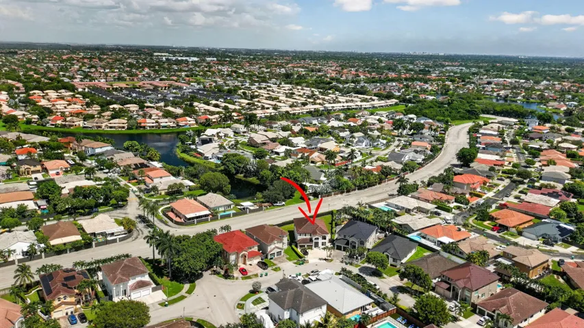 16401 SW 78th Ter Miami, FL, 33193
