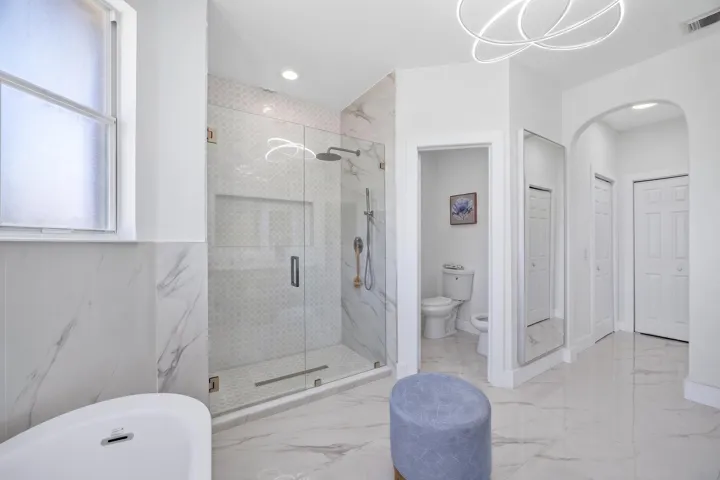 16401 SW 78th Ter Miami, FL, 33193