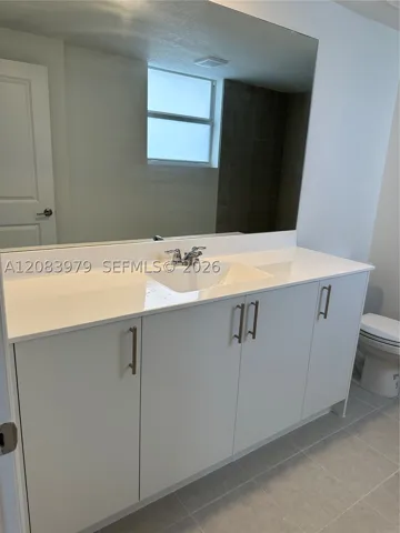 Principal Bedroom Bathroom