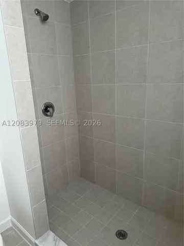 Principal Bedroom Shower