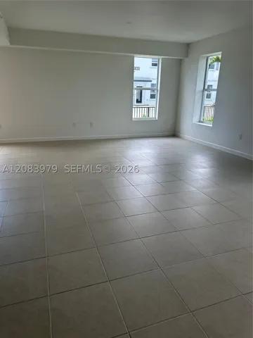 Living/dining area