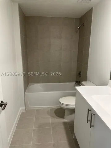 2nd Full Bathroom