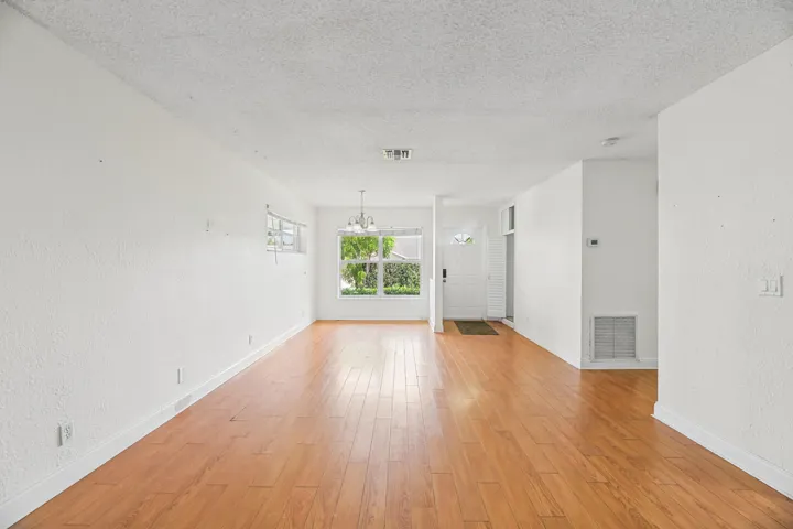 20260916 - 522 Heron Dr - MR-6