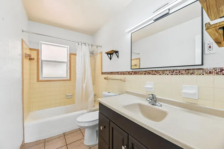 20260916 - 522 Heron Dr - MR-23