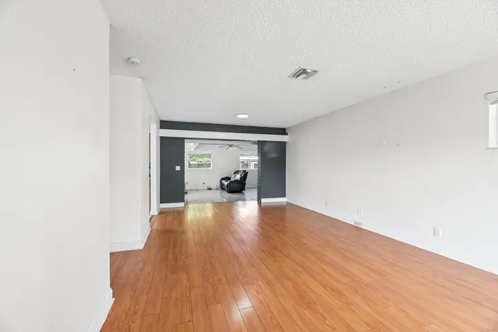20260916 - 522 Heron Dr - MR-9