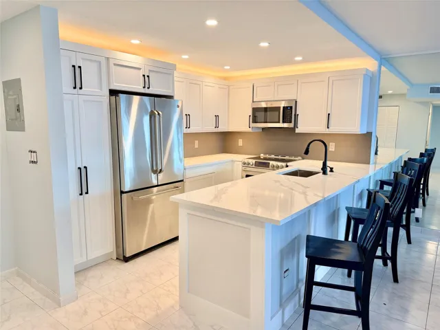 New kitchen cabinets and countertops