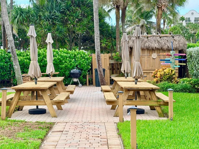 OH PRIVATE TIKI AREA