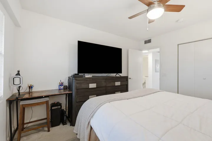 3-web-or-mls-209_Brighton_E_05939