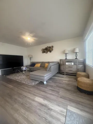 13-web-or-mls-209_Brighton_E_05972