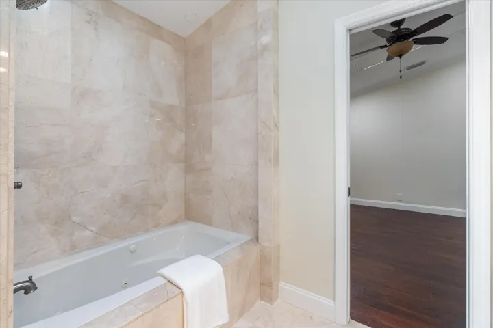 21-734 Camino Gardens Lane Boca Raton, F