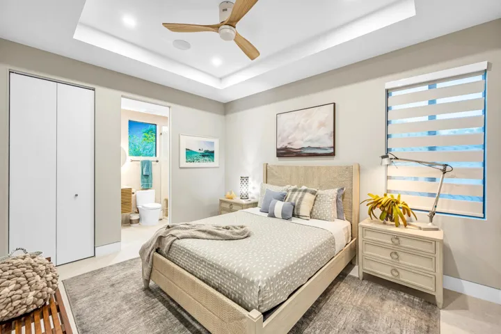 215 NE 28TH CT--53 (1)