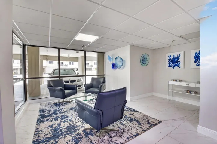 COASTAL INSPRIRED LOBBY