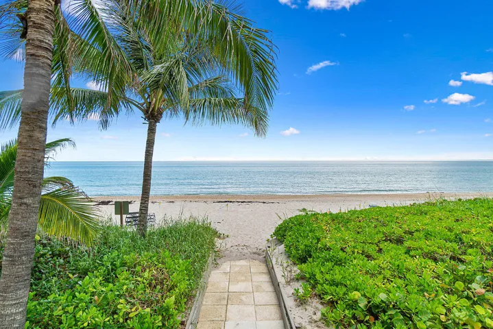 STEPS TO YOUR PRIVATE BEACH
