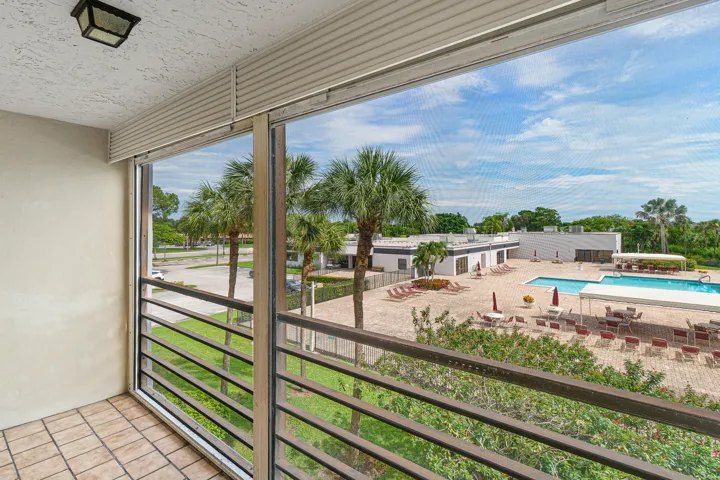 Screened Porch