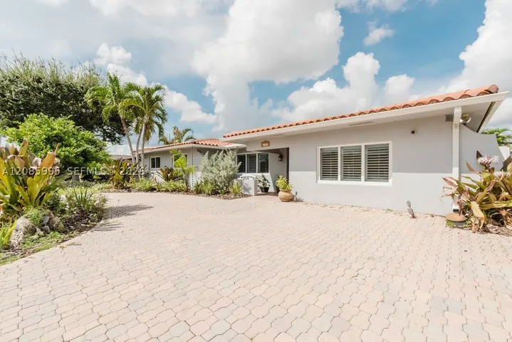 1732 Sw 103rd Pl, Miami, Florida 33165