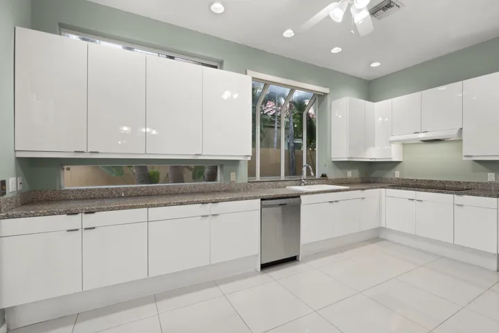 Kitchen Aventura