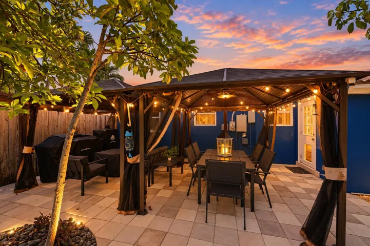 Patio VS