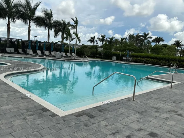 community area & Amenities