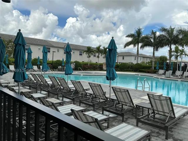 community area & Amenities