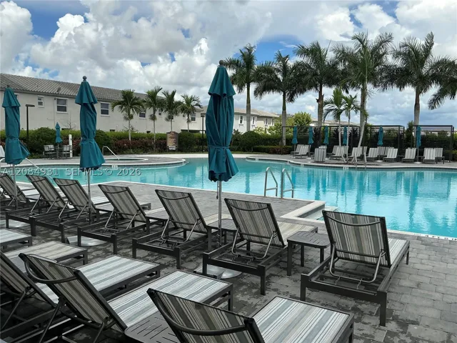 community area & Amenities