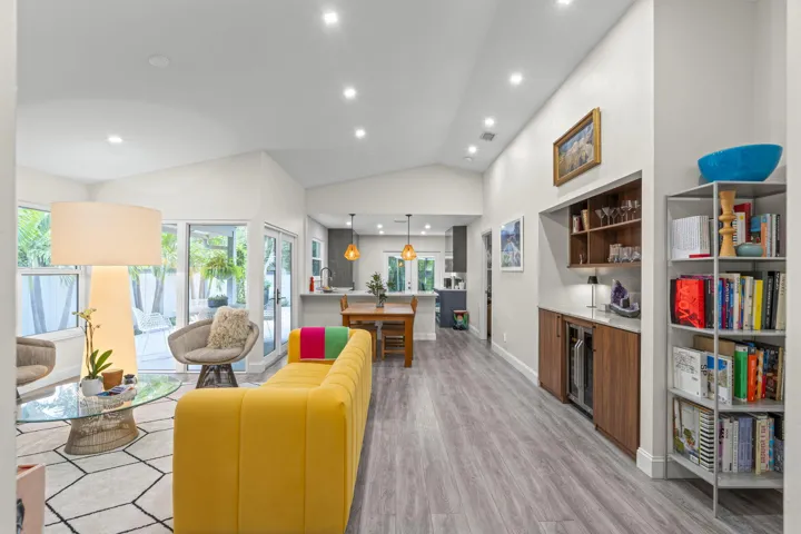 7-web-or-mls-A7409165