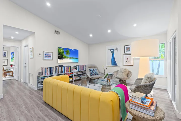 6-web-or-mls-A7409162