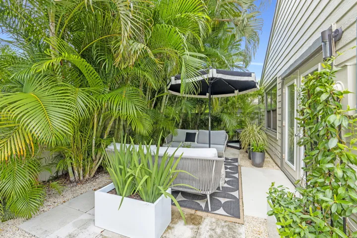 33-web-or-mls-A7409245