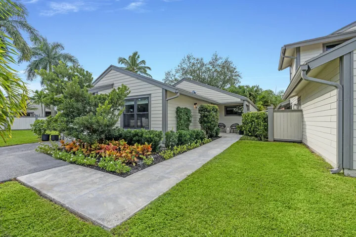 3-web-or-mls-A7409253
