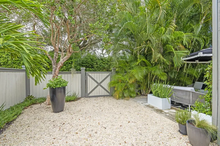 32-web-or-mls-A7409243